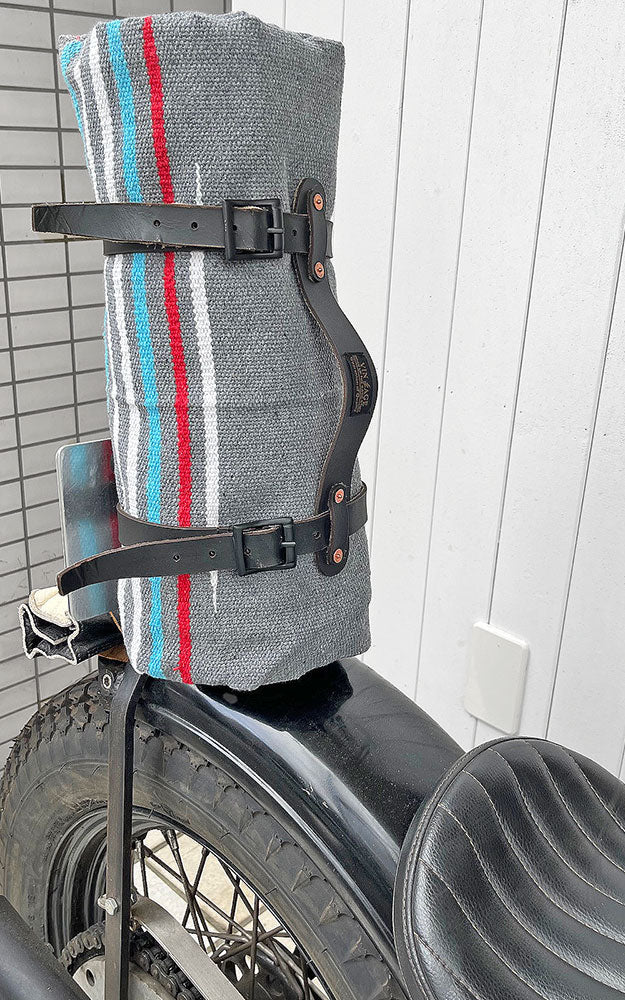 TYPE VTB2 RUG & LEATHER RUG HOLDER