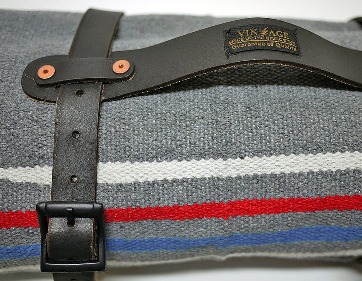 TYPE VTB2 RUG & LEATHER RUG HOLDER