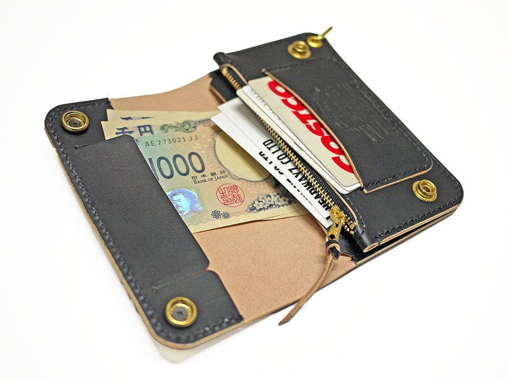 TYPE VWT2 MIDDLE TRACKER WALLET